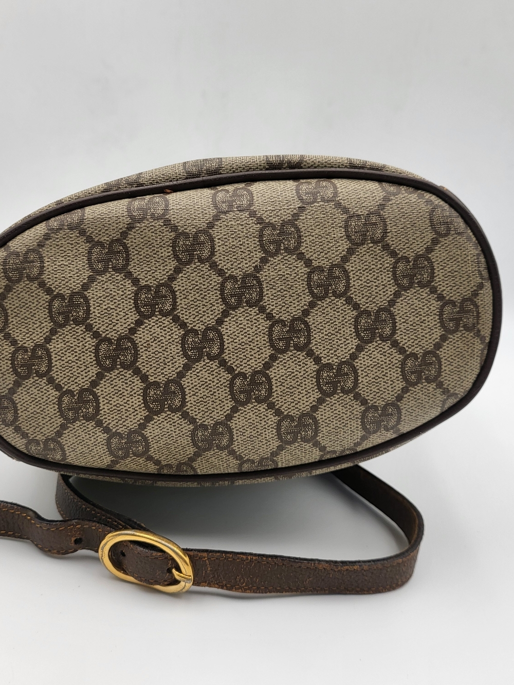 Gucci Vintage GG Canvas Crossbody Bucket Bag with Web Stripe. Auth..w/COA. - Picture 5 of 16